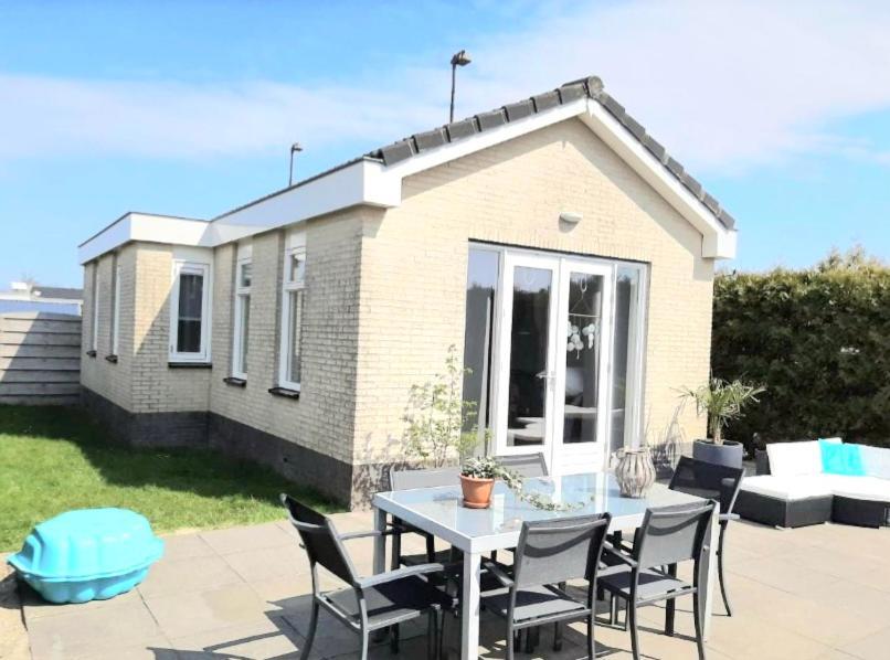 Huisje Finn, Met Grote Tuin En Veel Privacy Dirkshorn Dış mekan fotoğraf